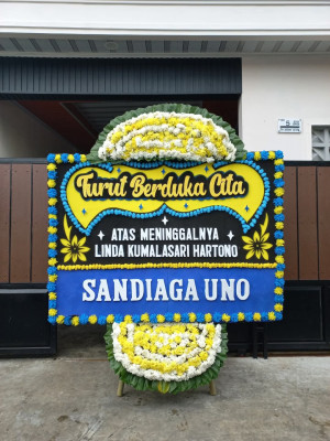 Papan Bunga Duka di Magetan