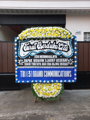 Papan Bunga Duka di Magetan